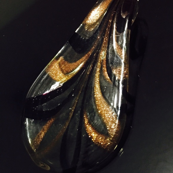 Pendant - Picture 2 of 2